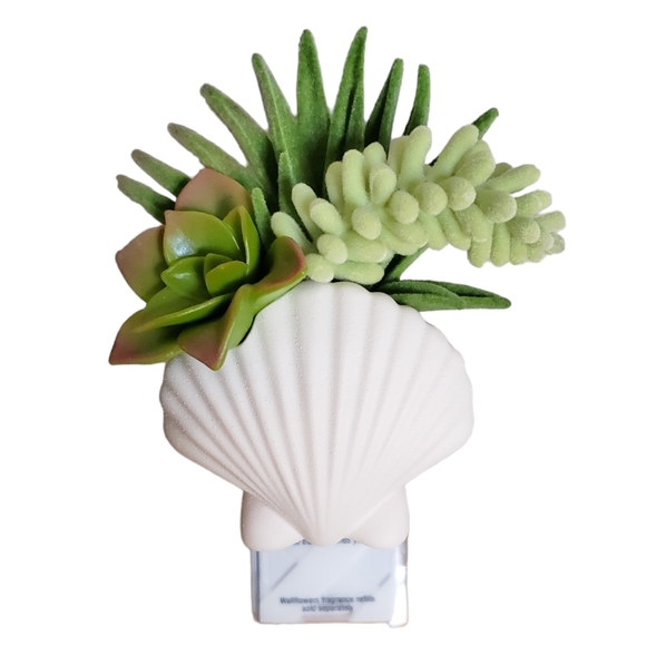 Bath & Body Works Other - Wallflowers Fragrance Plug